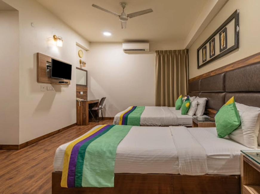 Hotel Imperial Park Sector 45 Gurgaon Exteriör bild