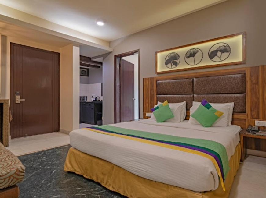Hotel Imperial Park Sector 45 Gurgaon Exteriör bild